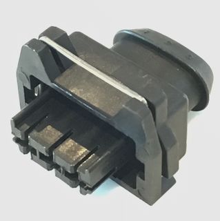 Engine Management Plug - 3 Pin