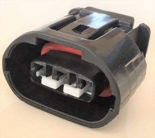 Engine Management Plug - 3 Pin