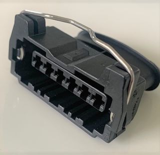 Engine Management Plug 6 Pin