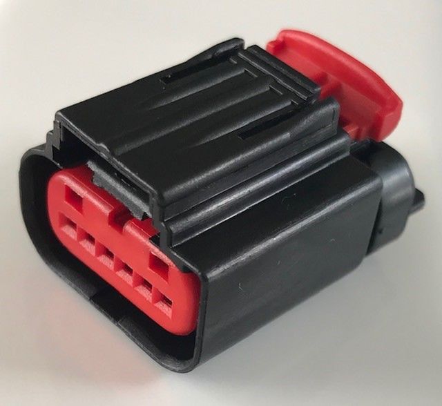 Engine Management Plug 6 Pin